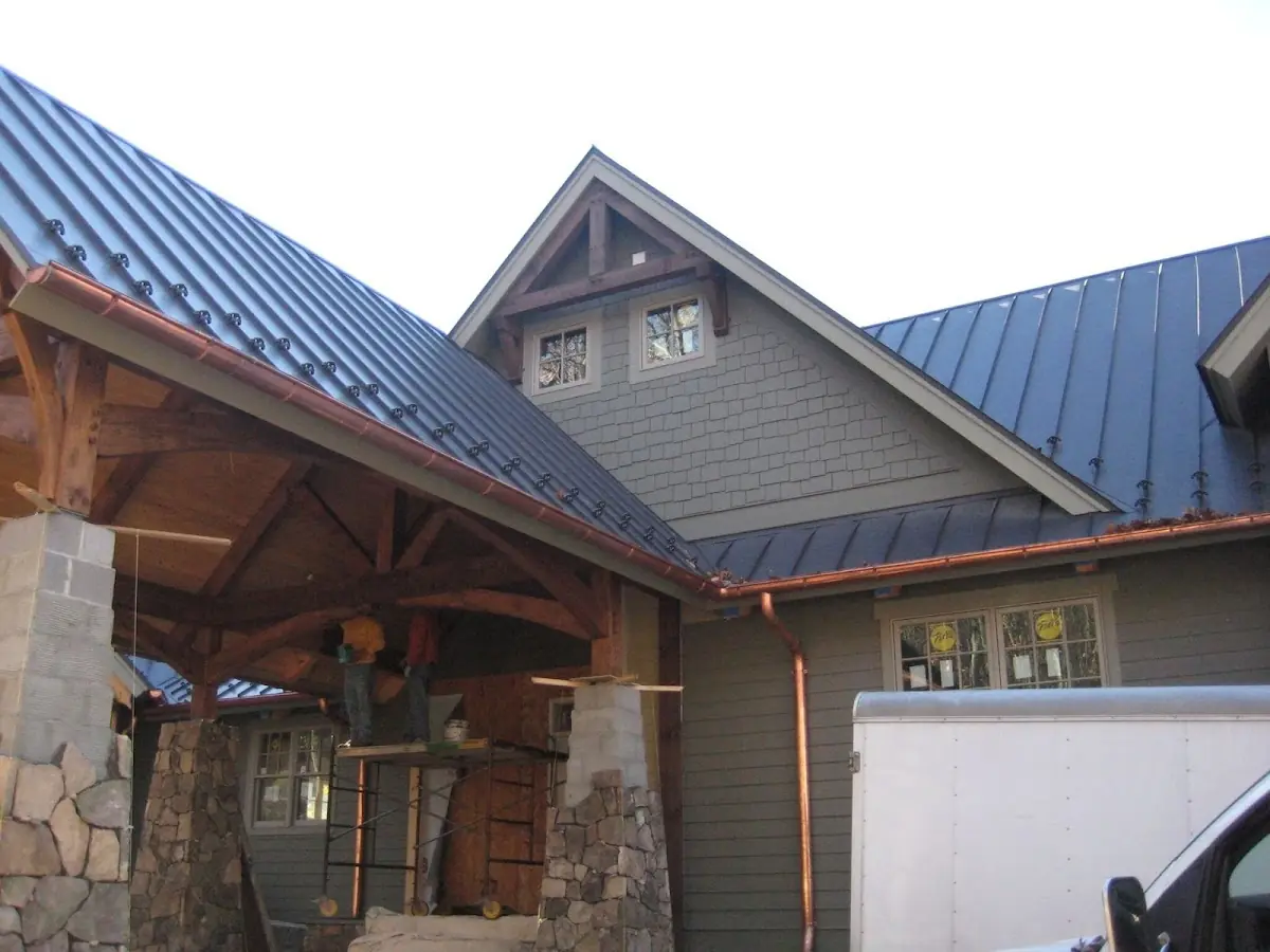 Craftsman Roofing team delivering quality roofing work in Valley Junction